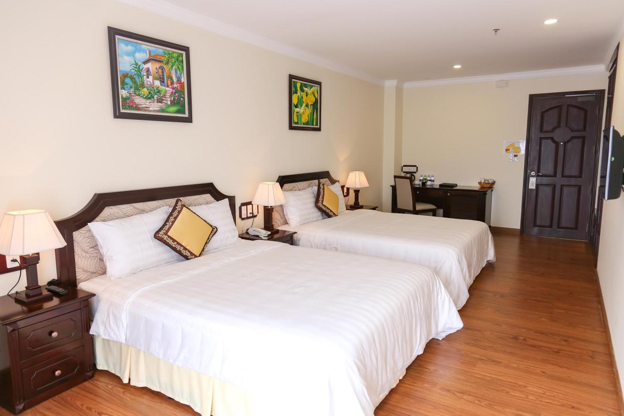 Iris Dalat Hotel Eksteriør bilde