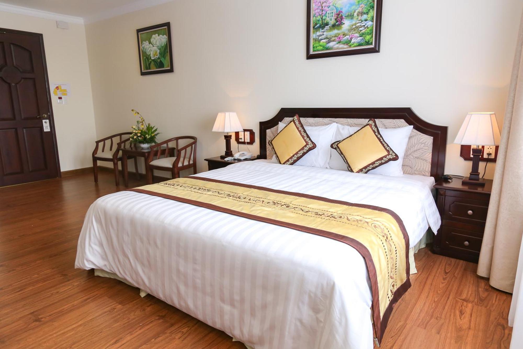 Iris Dalat Hotel Eksteriør bilde